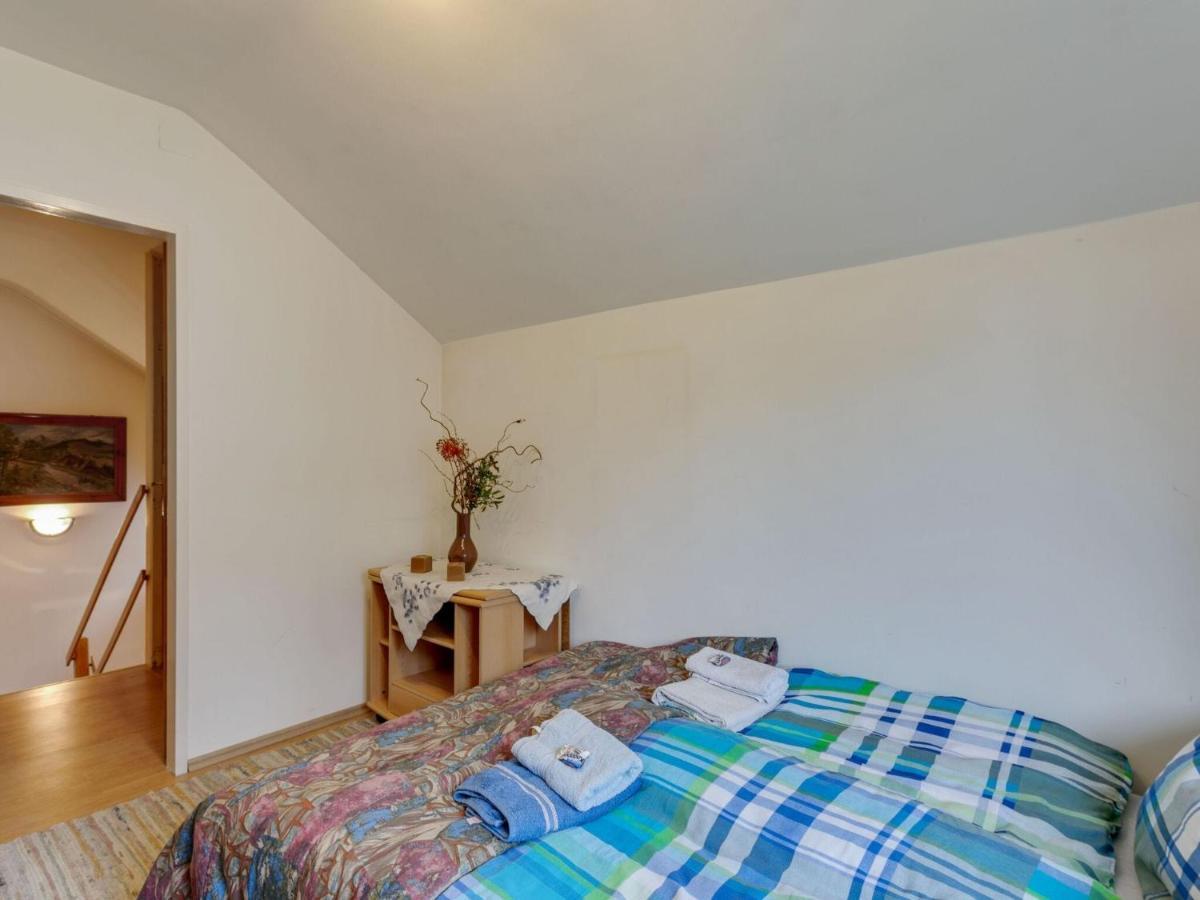 Lively Holiday Home In Wien With Private Garden Екстериор снимка