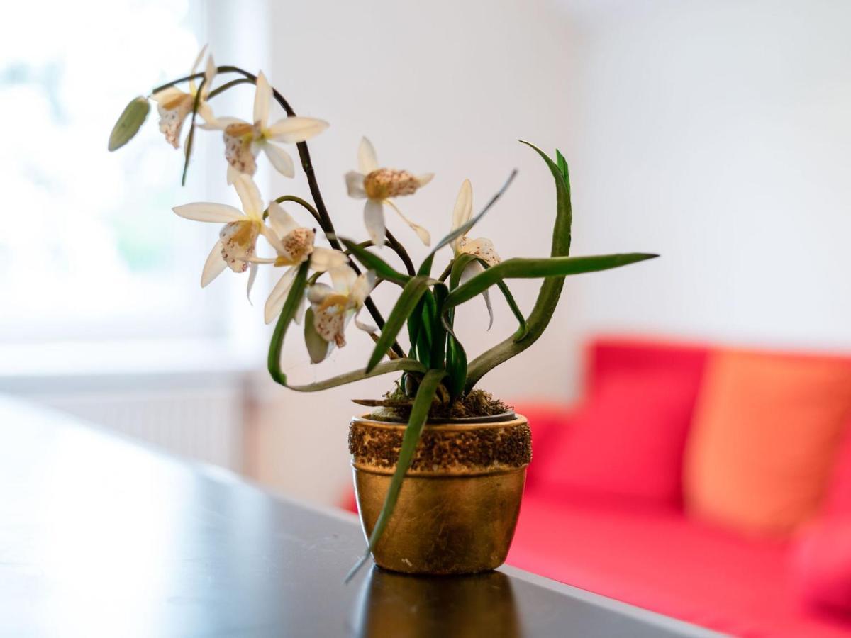 Lively Holiday Home In Wien With Private Garden Екстериор снимка